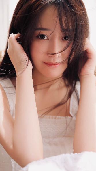 2中字头最美儿媳妇，你知道是谁吗？！
