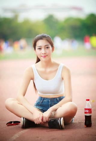 免费观看！三年成全4集全集资源大揭秘，真的能免费看吗？