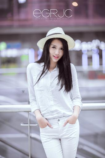 惊！1次挤公交经历，忘穿内裤竟被挺进？背后真相令人咋舌！